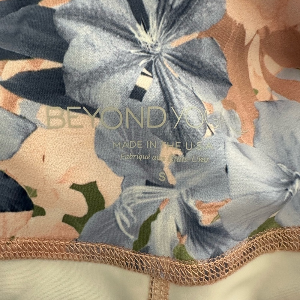 Beyond Yoga Floral Leggings Size Small NEW NWT - Picture 6 of 6